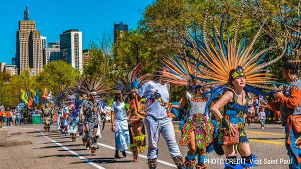 Saint Paul Cinco de Mayo Parade